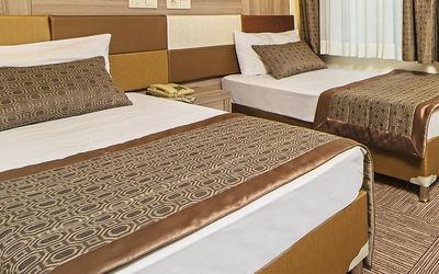 Pera Arya Hotel · 5