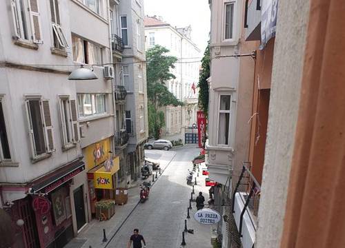 turkiye/istanbul/beyoglu/perist-apart_b13b7b69.jpg