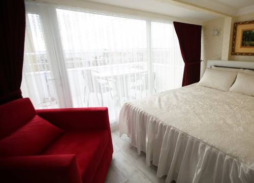 turkiye/istanbul/beyoglu/taksim-brand-suite-1709518.jpg