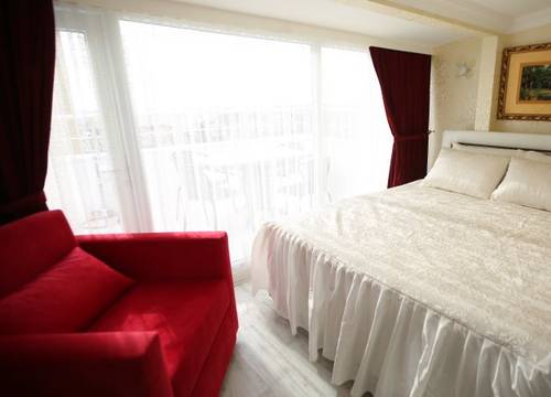 turkiye/istanbul/beyoglu/taksim-brand-suite-1709529.jpg