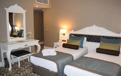 Taksim Line Hotel · 5
