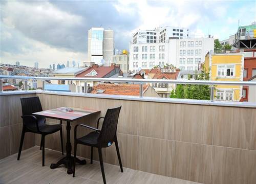 turkiye/istanbul/beyoglu/taksim-oz-house-suites-2036419288.JPG