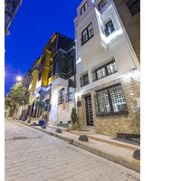 Zendy Suite Hotel
