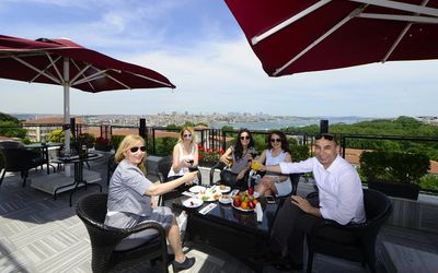 Agora Life Hotel · 4