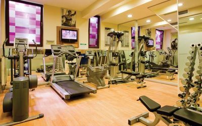 Glk Premier Regency Suites Hotel · 5