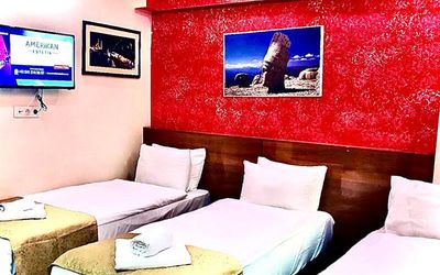 Buhara Hotel · 4