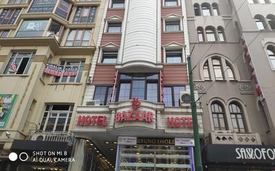 Hotel Bazaar · 3