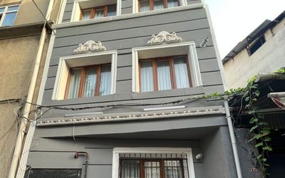 Pequena Casa Apart · 2