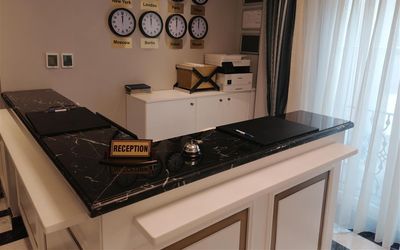 Kare Otel · 3