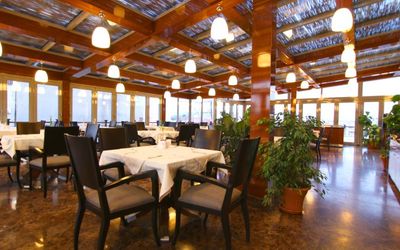 Monaco Otel · 5