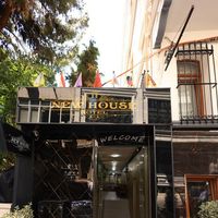 New House Hotel