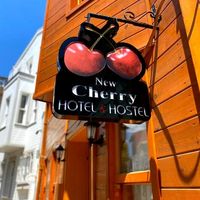 New Cherry Hotel & Hostel