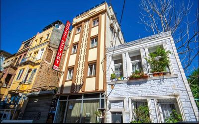 Ozyurt Hotel Istanbul · 3