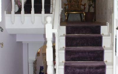 Romantic Hotel · 5