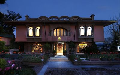 Sultanahmet Sarayı Oteli · 3