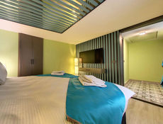Queen Room