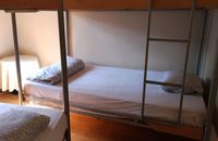 Habitación compartida para hombres de 4 camas