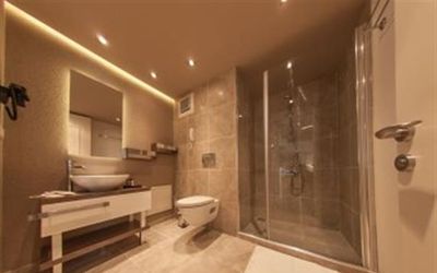 Melek Hotels Moda · 5