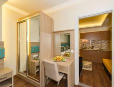 Corner Suite