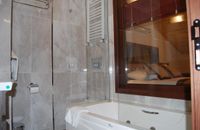 Deluxe Room With Jacuzzi