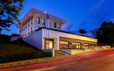 Byon Otel · 4