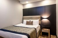Deluxe Flat