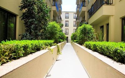 Grand Aras Hotel & Suites · 3