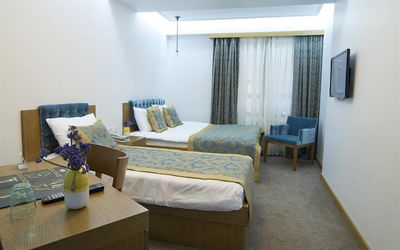 Cumbalı Suite · 3