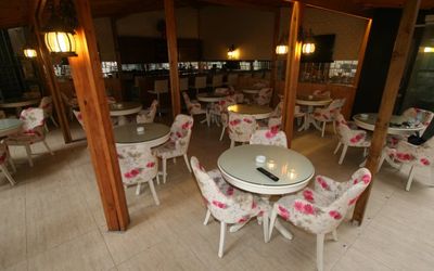 East Suite Hotel · 4