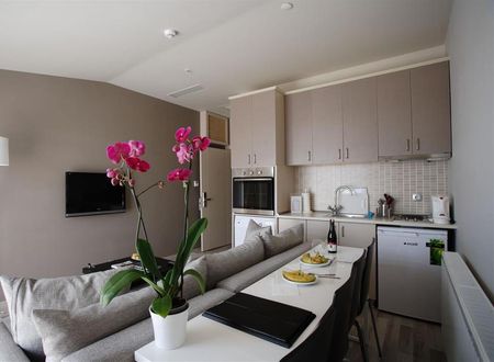 turkiye/istanbul/sisli/home-stay-home-sisli-6258f1f2.png
