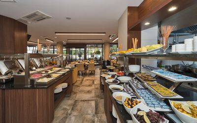 Hotel Boursier 1 &  SPA · 5