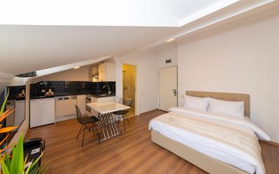 Joy Suites · 3