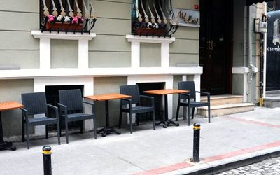 Nil Hotel · 5