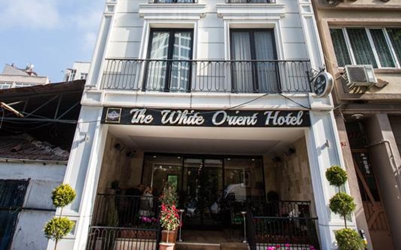 The White Orient Hotel · 1