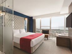 Executive Suite Deniz Mazaralı