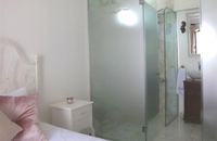غرفة عائلية بحمام