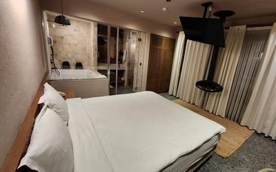 Barry Hotel · 5