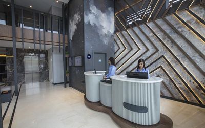 İbis Styles Hotels · 3