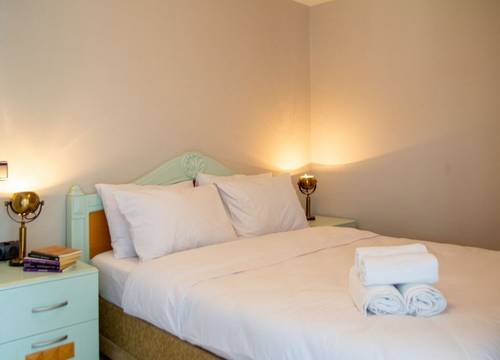 turkiye/izmir/cesme/74ed46ac4a48f091a7d0e3cc0503ad6eab2fce6fdc9d7adfd96135d51bed13efb4e8826076147ac3c64a9214fa6316bf2bf6c8464025a9e83b82f132f1a09a43051f9685389847769d5d4e22f39463d1.jpg