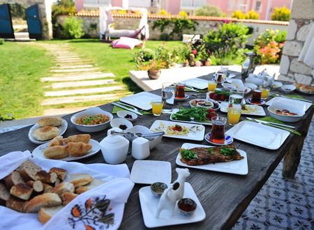 turkiye/izmir/cesme/alacati-sultan-konak_1ee74e3b.jpg