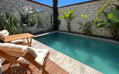 Armi Alacati +13 Adult Only · 5