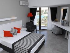 Standart Oda Deniz Manzaralı Arka Cephe