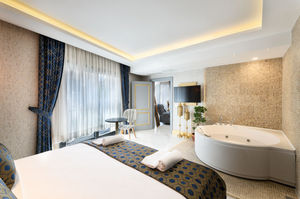 turkiye/izmir/cesme/five-diamonds_9674c8f7.jpg