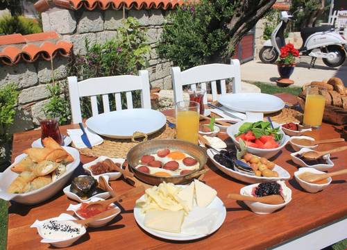 turkiye/izmir/cesme/fora-konak-alacati_137dae6b.jpg