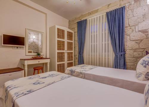 turkiye/izmir/cesme/fora-konak-alacati_7e9c8b69.jpg