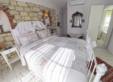 turkiye/izmir/cesme/morisi-konak-alacati-7678152f.jpg