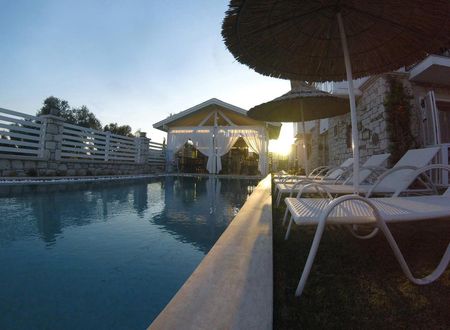 turkiye/izmir/cesme/morisi-konak-alacati_b5c87502.jpg