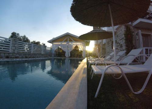 turkiye/izmir/cesme/morisi-konak-alacati_b5c87502.jpg
