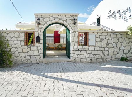 turkiye/izmir/cesme/pom-alacati_0efb3323.jpg