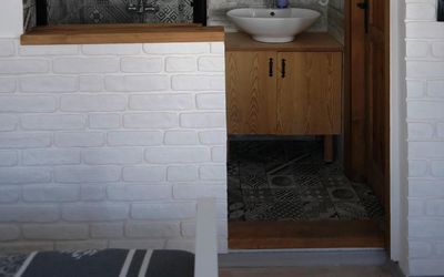Pug Rooms · 2
